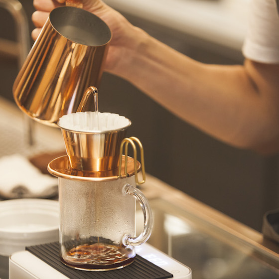 国際女性デーに味わいたいハンドドリップコーヒー